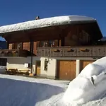 Chalet Stieregg, Ost ホテル